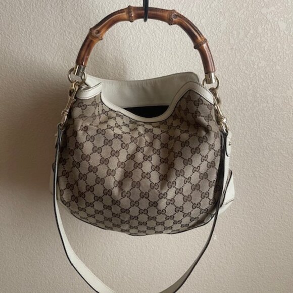 GUCCI Monogram Diana Medium Bamboo Canvas Shoulder Bag - Picture 2 of 16